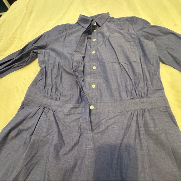 Women's Banana Republic Button-Up Long Sleeve Dress, Chambray, Size 4, Pre-Owned - Picture 4 of 6